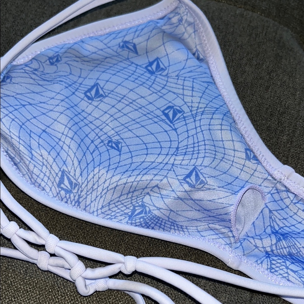 Volcom White Bikini with Blue Accents - Picture 6 of 7